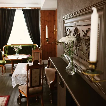 Sylte Hotell, * Valldal